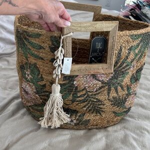 Twig & Arrow Tropical Woven Basket with Shells and Tassel